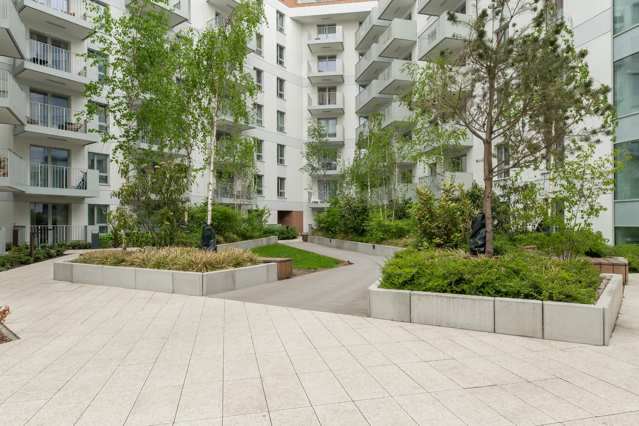 Przestrzeń zewnętrzna inwestycji — Żurawie, Gdańsk